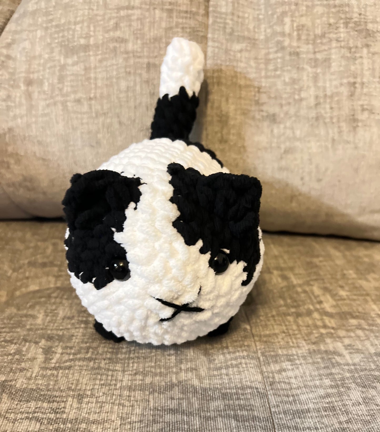 Loaf Cat | Handmade Chunky Chenille Plush Kitty