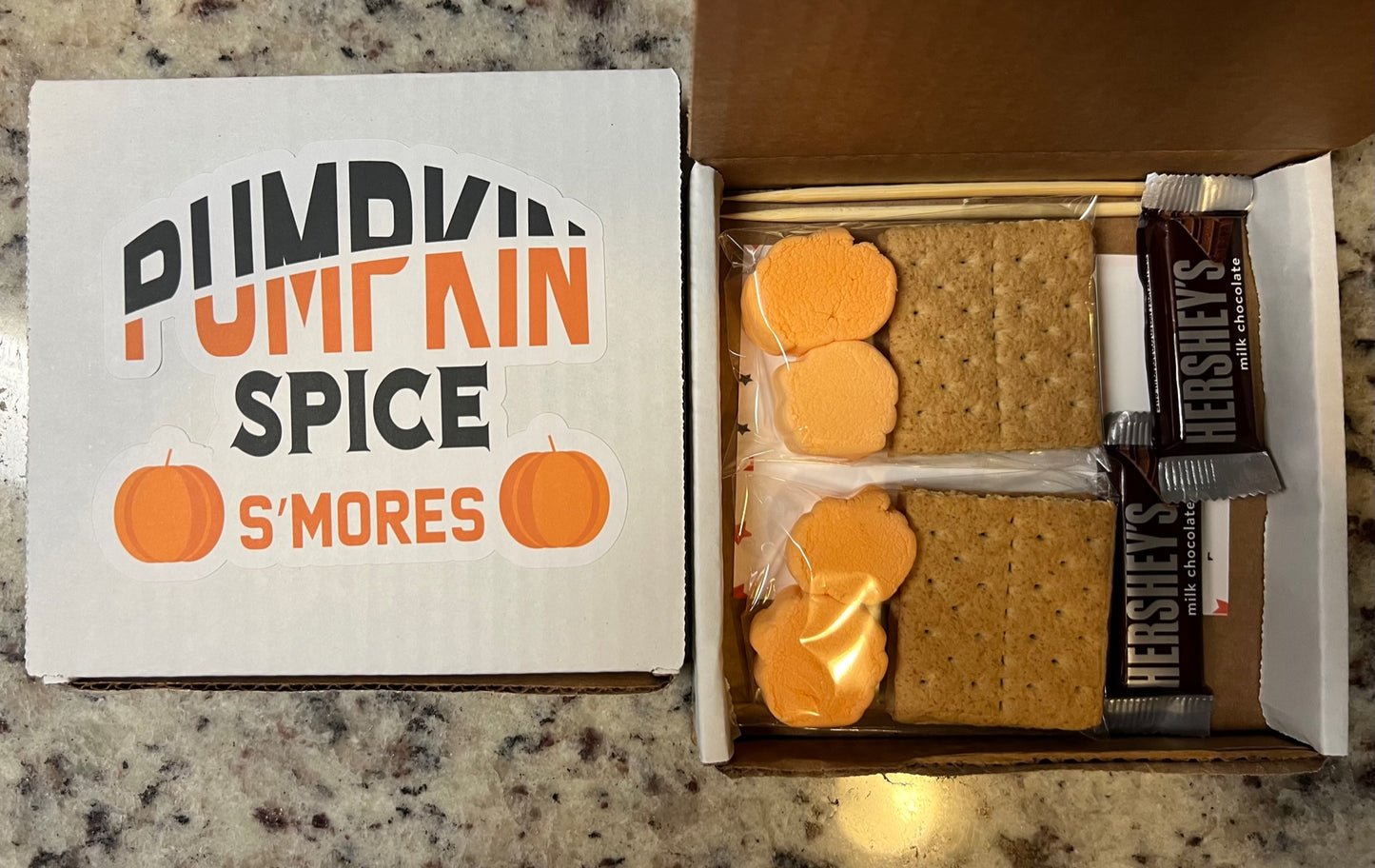 Pumpkin Spice S'mores Mini Kit Gift Box with Notecard, Autumn Party Box, Fall Party Kit, S'mores Party Favor, Smores Gift Box, Teacher Gift