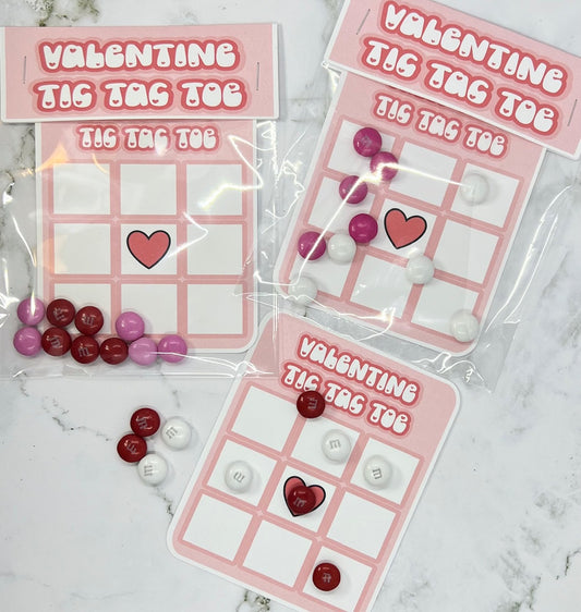 Valentine Tic Tac Toe Treat Bags | Fun Valentine's Day Gift with 4x5 inch Card and Candy Playing Pieces | Classroom Treats | Valentine Gift